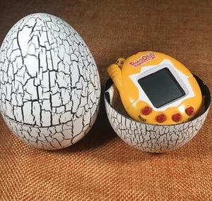 TAMAGOTCHI ELECTRONIC PET * 90's are back *